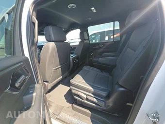 2025 GMC Yukon XL Denali 5SA - miniatura 13