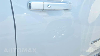 2025 GMC Yukon XL Denali 5SA - miniatura 24