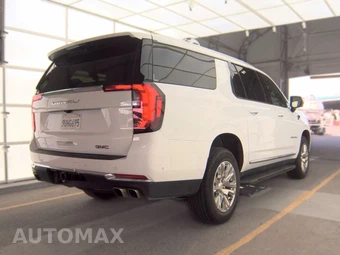 2025 GMC Yukon XL Denali 5SA - miniatura 4