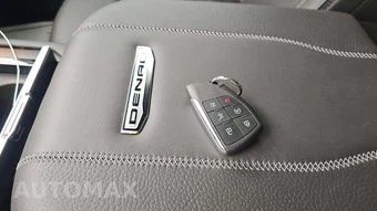 2025 GMC Yukon XL Denali 5SA - miniatura 19