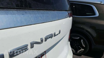 2025 GMC Yukon XL Denali 5SA - miniatura 22