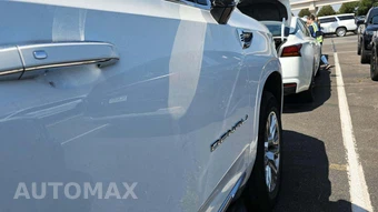 2025 GMC Yukon XL Denali 5SA - miniatura 27