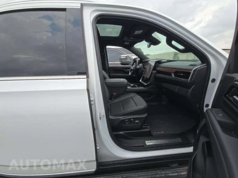 2025 GMC Yukon XL Denali 5SA - miniatura 19