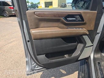 2025 GMC Yukon XL Denali Ultimate 5SB - miniatura 9