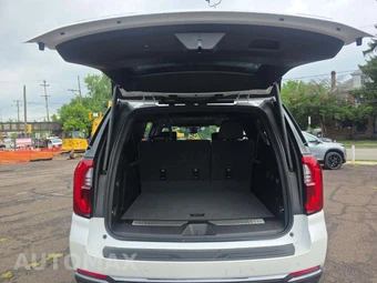 2025 GMC Yukon XL Denali Ultimate 5SB - miniatura 15