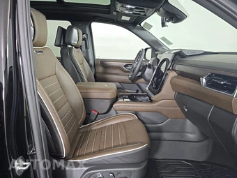2025 GMC Yukon XL Denali Ultimate 5SB - miniatura 8