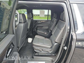 2025 GMC Yukon XL Elevation 4SA - miniatura 13