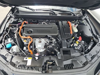 2025 Honda Accord Hybrid Sport - miniatura 15