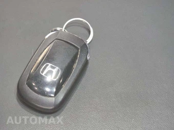 2025 Honda Accord Hybrid Sport - miniatura 8