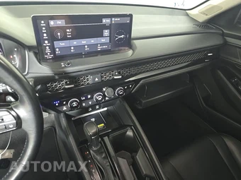 2025 Honda Accord Hybrid Touring - miniatura 11