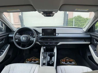 2025 Honda Accord Sedan LX - miniatura 10