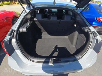2025 Honda Civic Hatchback Hybrid Sport Touring - miniatura 14