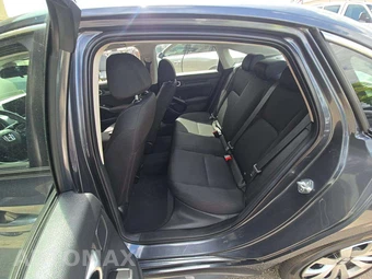2025 Honda Civic Sedan LX - miniatura 10