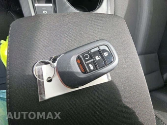 2025 Honda Civic Sedan Sport - miniatura 8