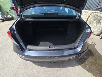 2025 Honda Civic Sedan Sport - miniatura 14