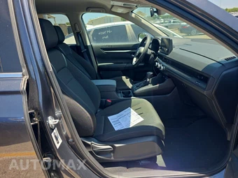 2025 Honda CR-V LX - miniatura 8