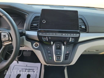 2025 Honda Odyssey EX-L 118.1" WB - miniatura 11