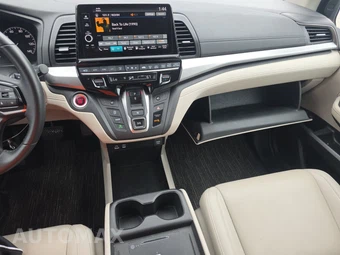 2025 Honda Odyssey EX-L 118.1" WB - miniatura 11