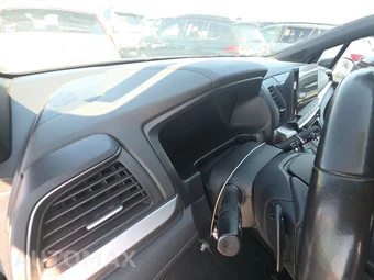 2025 Honda Odyssey Sport L 118.1" WB - miniatura 12