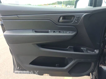 2025 Honda Odyssey Sport L 118.1" WB - miniatura 9