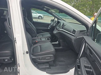 2025 Honda Odyssey Sport L 118.1" WB - miniatura 8