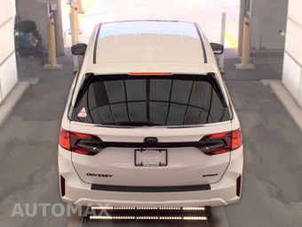 2025 Honda Odyssey Sport L 118.1" WB - miniatura 5