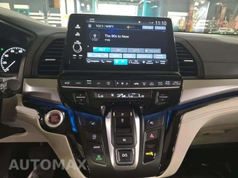 2025 Honda Odyssey Touring 118.1" WB - miniatura 10