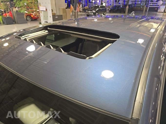 2025 Honda Odyssey Touring 118.1" WB - miniatura 12