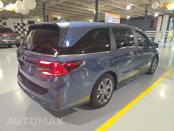 2025 Honda Odyssey Touring 118.1" WB - miniatura 3