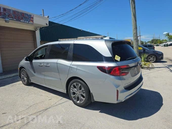 2025 Honda Odyssey Touring 118.1" WB - miniatura 2