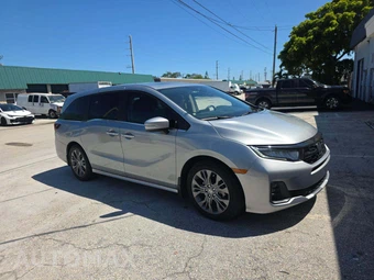 2025 Honda Odyssey Touring 118.1" WB - miniatura 4
