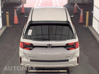 2025 Honda Odyssey Touring 118.1" WB - miniatura 5