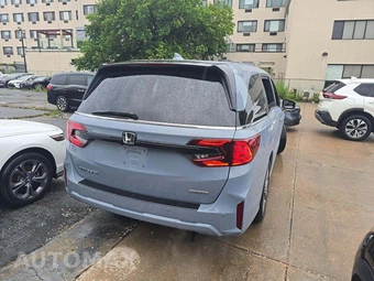 2025 Honda Odyssey Touring 118.1" WB - miniatura 3