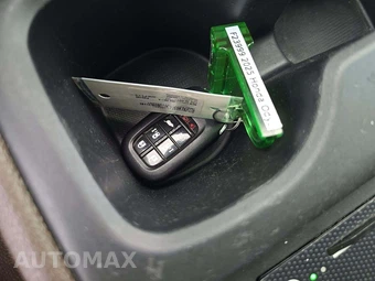 2025 Honda Odyssey Touring 118.1" WB - miniatura 8