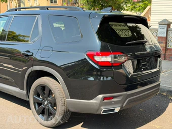 2025 Honda Pilot Black Edition - miniatura 16