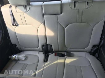 2025 Honda Pilot Touring - miniatura 11