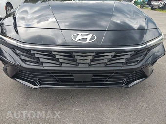 2025 Hyundai Elantra Hybrid Limited - miniatura 2