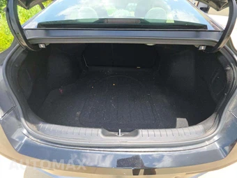 2025 Hyundai Elantra Hybrid Limited - miniatura 11