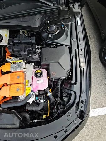 2025 Hyundai Elantra Hybrid Limited - miniatura 23