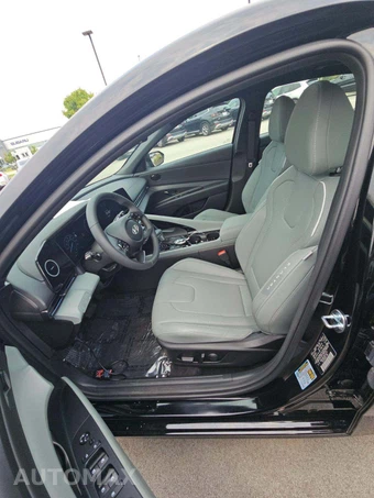 2025 Hyundai Elantra Hybrid Limited - miniatura 6