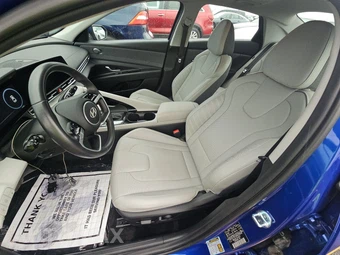 2025 Hyundai Elantra Hybrid Limited - miniatura 7