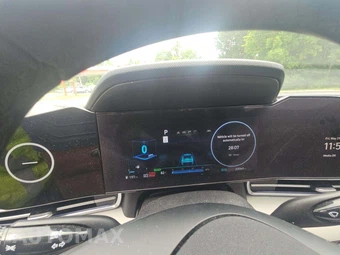 2025 Hyundai Elantra Hybrid Limited - miniatura 9