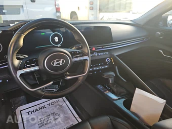 2025 Hyundai Elantra Hybrid Limited - miniatura 11