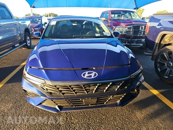 2025 Hyundai Elantra Hybrid Limited - miniatura 2