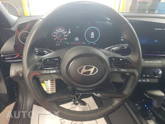 2025 Hyundai Elantra Hybrid SEL Sport - miniatura 10