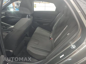 2025 Hyundai Elantra Hybrid SEL Sport - miniatura 13