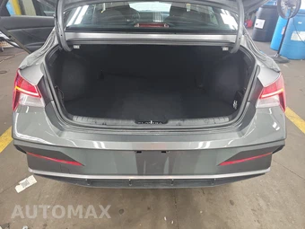 2025 Hyundai Elantra Hybrid SEL Sport - miniatura 16