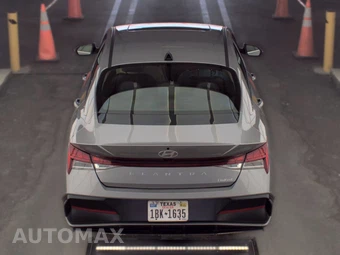 2025 Hyundai Elantra Limited - miniatura 5