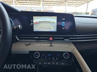 2025 Hyundai Elantra Limited - miniatura 10