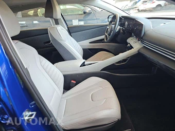 2025 Hyundai Elantra Limited - miniatura 18